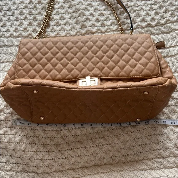 Tan Quilted Shoulder Bag with Gold Chain - Picture 3 of 12